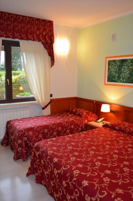 Hotel Olioso Пескьера-дель-Гарда Номер фото
